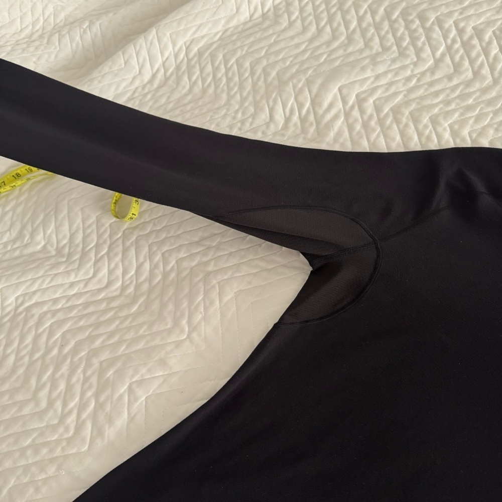 Lululemon Blaze Long Sleeve Black View 4